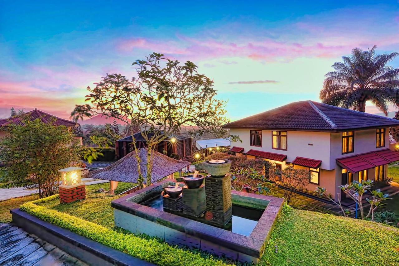 Hotel The Jayakarta Cisarua Puncak Esterno foto