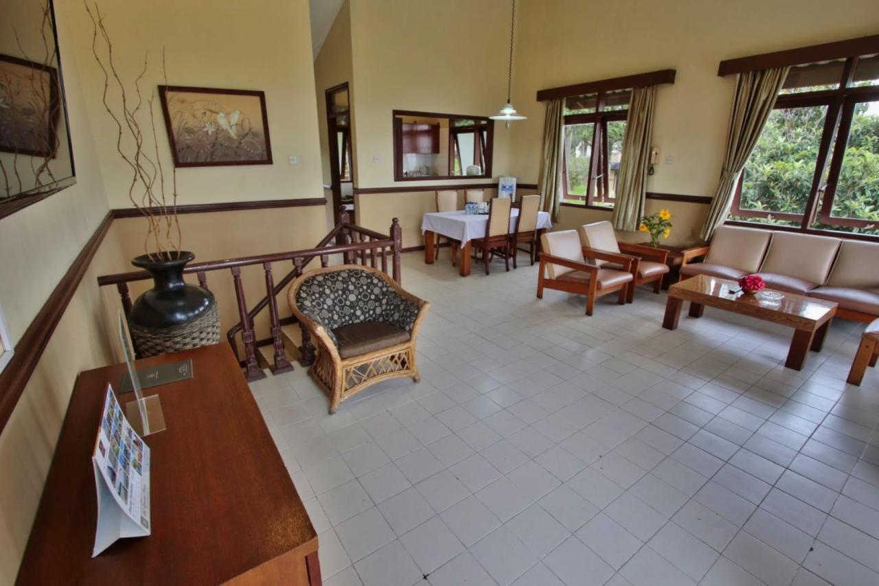 Hotel The Jayakarta Cisarua Puncak Esterno foto