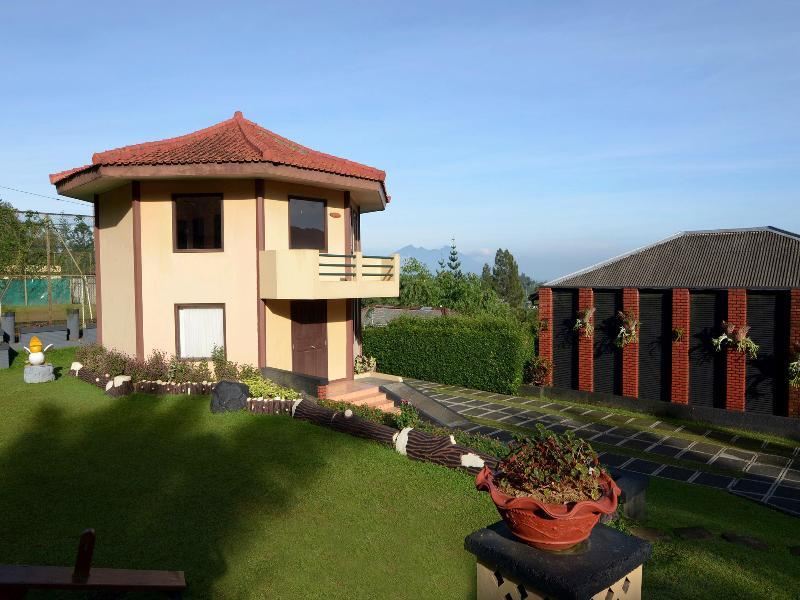 Hotel The Jayakarta Cisarua Puncak Esterno foto