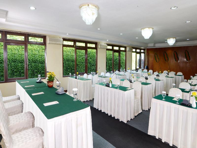 Hotel The Jayakarta Cisarua Puncak Esterno foto