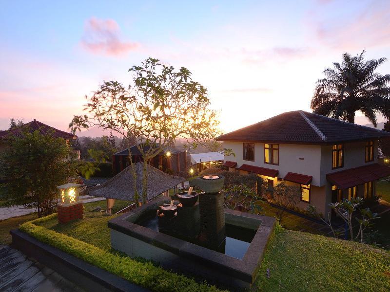 Hotel The Jayakarta Cisarua Puncak Esterno foto