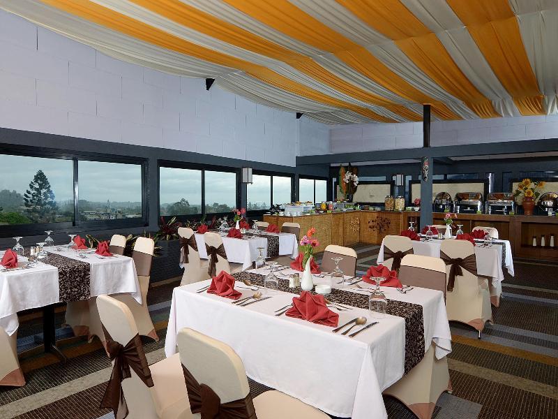 Hotel The Jayakarta Cisarua Puncak Esterno foto